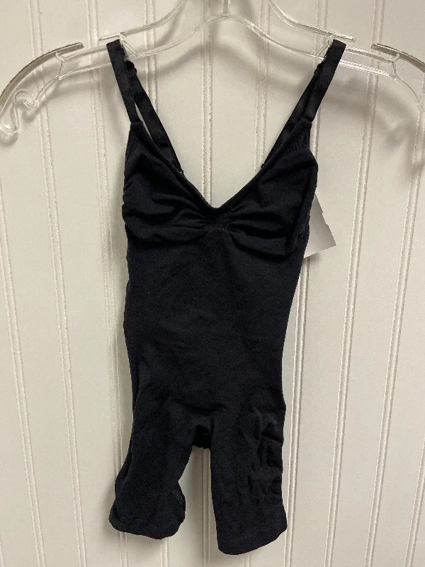 Bodysuit By Skims In Black, Size: Xs