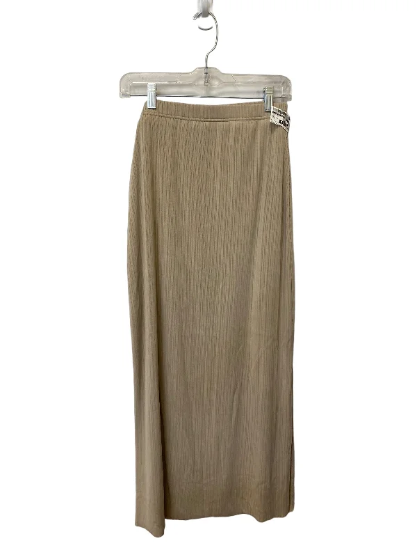 Skirt Maxi By Clothes Mentor In Tan, Size: M